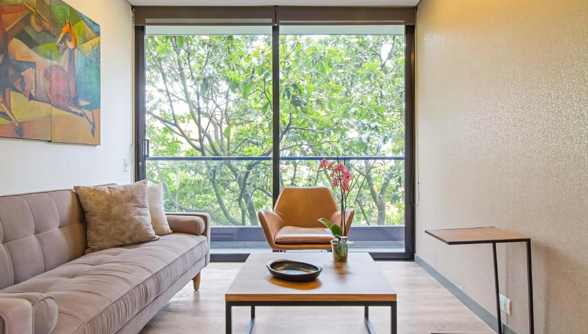 2 Bdr Suite W2 Ac Poblado, Medellin Apartment