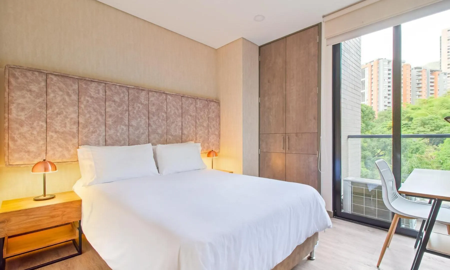 2 Bdr Suite W2 Ac Poblado, Medellin