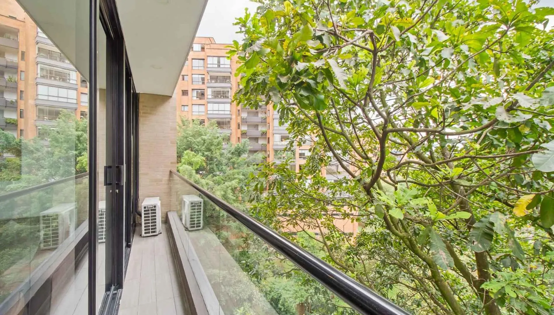 2 Bdr Suite W2 Ac Poblado, Medellín Colombia