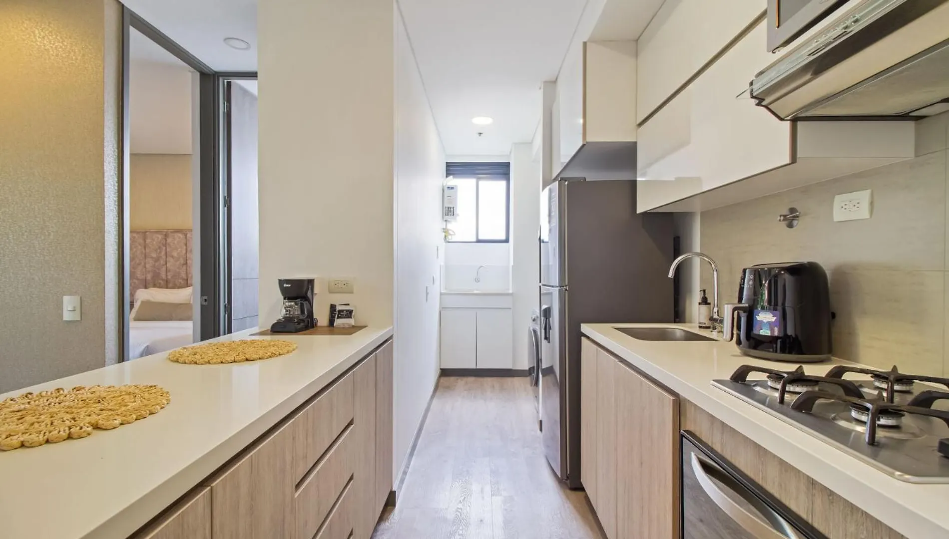 2 Bdr Suite W2 Ac Poblado, Medellín 0*,